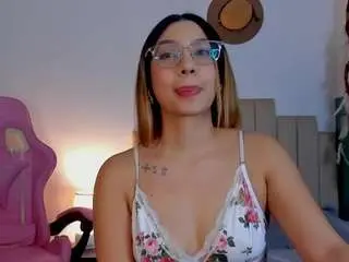 Camsoda Adult Webcam of little-tequila3