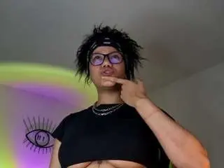 Camsoda Sex Chat of emma-ruiz