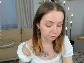 Camsoda Free Porn Cam of odelyneglin