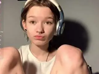 Camsoda Sex Cam of rosinamcwhirter