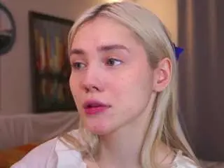 Camsoda Adult Webcam of blue-bow