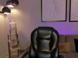 Camsoda Nude Webcam of hannahjamesx