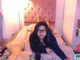 Camsoda Adult Webcams of naahom1