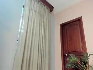 Camsoda Adult Webcams of selenelujan