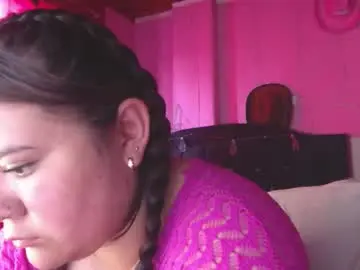 Chaturbate Live Sex Cam of nikkirous_