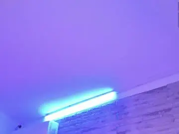 Chaturbate Free Live Porn of naiawhisper