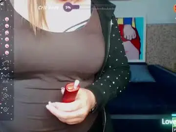 Chaturbate Live Sex Cam of amali_ivanna_smit