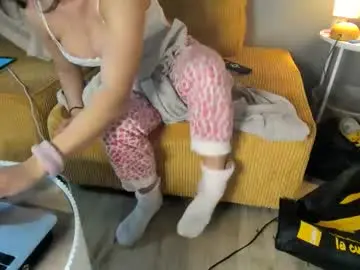 Chaturbate Free Live Porn of chillwithcamii