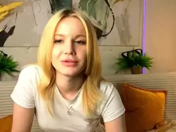 Chaturbate Live Sex Cam of alinaloky