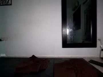 Chaturbate Nude Webcam of latinbaby_666