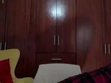 Chaturbate Live Sex Cam of carly_grasso