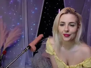 Chaturbate Live Sex Cam of petitesweetfreak