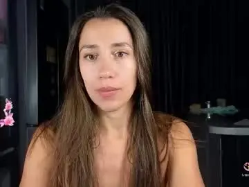 Chaturbate Live Sex Cam of _aura_18