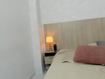 Chaturbate Live Sex Cam of mature_yaira