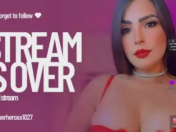 Chaturbate Live Sex Cam of superheroxx