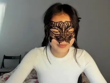 Chaturbate Watch Live Sex Cams of helenblazetrt