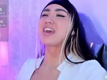 Chaturbate Live Sex Cam of liaa_18