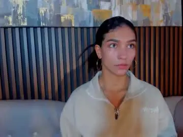 Chaturbate Free Porn Cam of laura_aristizabal_19