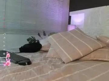 Chaturbate Best live sex cam show of camila_nyx