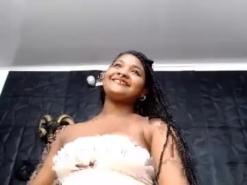 Chaturbate Adult Webcams of cristal_smith06