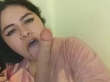 Chaturbate Live Porn of magic_alicee_