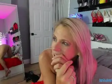 Chaturbate Watch Live Sex Cams of wildwifebarbie