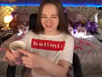 Chaturbate Sex Cam of foxyshyyy