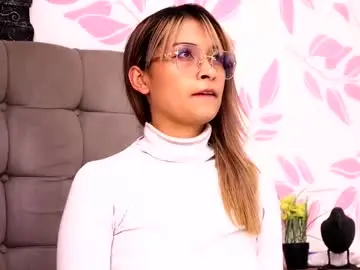 Chaturbate Best live sex cam show of beccamilanni