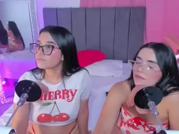 Chaturbate Live Sex Cam of ibbiebennett_1