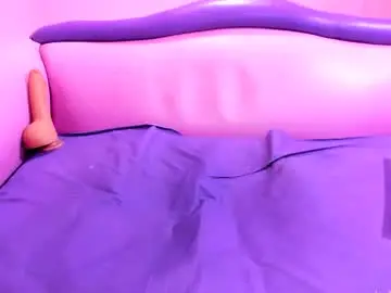 Chaturbate Live Sex Cam of mommy_dirty_squirt