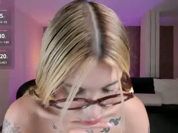 Chaturbate Nude Webcam of niaholland