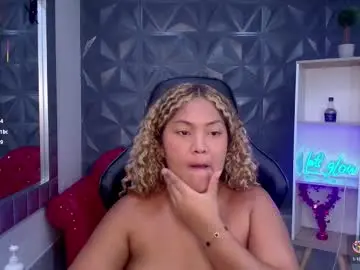 Chaturbate Live Sex Cam of cristal_war