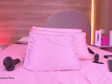 Chaturbate Watch Live Sex Cams of dannaberlin