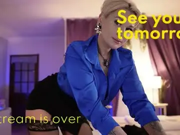 Chaturbate Live Sex Cam of divine_kim