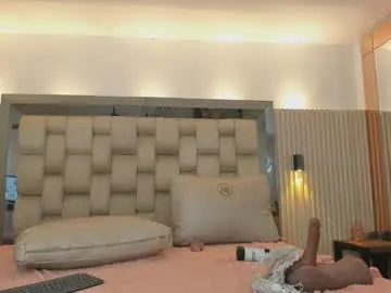 Chaturbate Free Live Porn of noah_pariss