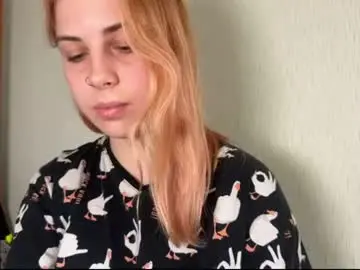 Chaturbate Free Live Porn of alismoona