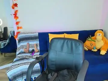 Chaturbate Live Sex Cam of ally_riso