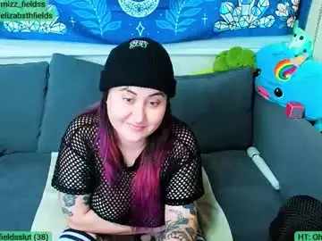 Chaturbate Adult Webcam of mizz_fieldss