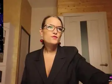 Chaturbate Live Sex of findom_lady_shine
