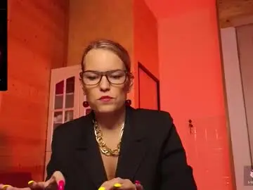 Chaturbate Live Sex of findom_lady_shine