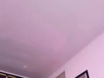 Chaturbate Nude Webcam of lauuuuuu_9