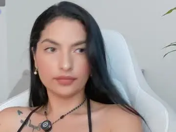 Chaturbate Adult Video Chat of almatease