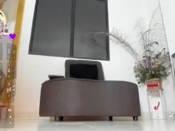 Chaturbate Adult Video Chat of violetmontana