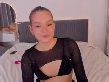 Chaturbate Live Sex Cam of cassietyler