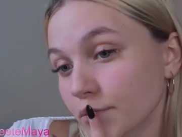 Chaturbate Best live sex cam show of savannahshor