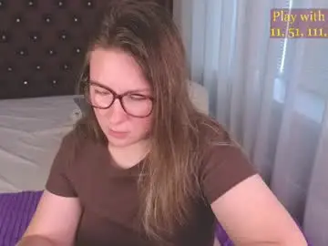 Chaturbate Watch Live Sex Cams of cute_darina