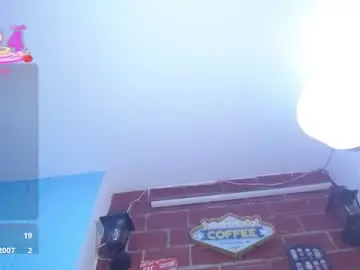 Chaturbate Adult Video Chat of cristal_horny19