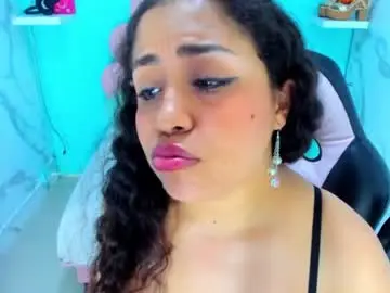 Chaturbate Watch Live Sex Cams of cristal_horny19