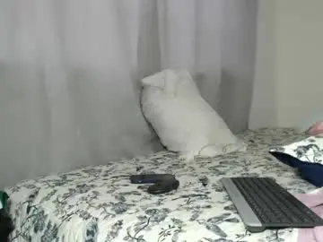 Chaturbate Live Sex Cam of emmasweet95