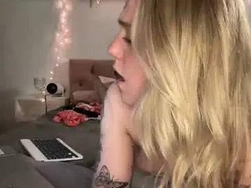 Chaturbate Nude Webcam of emmaonlyx1